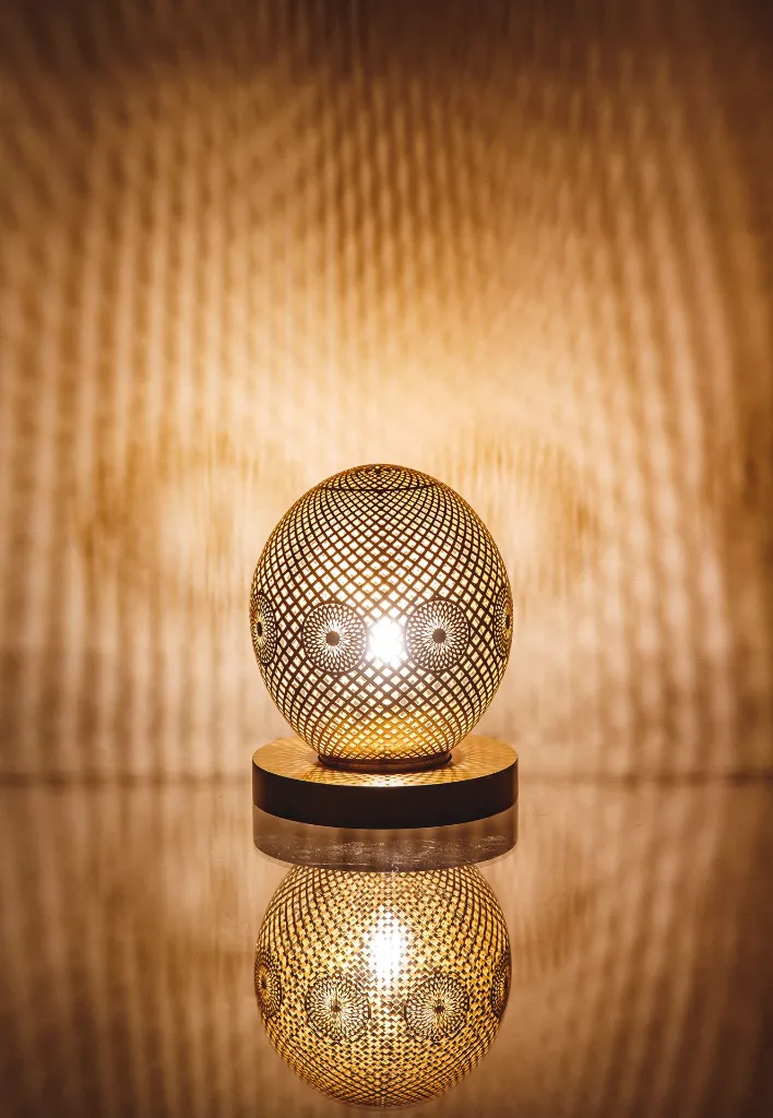 ABAT JOUR BOULE FTIH EN LAITON .webp